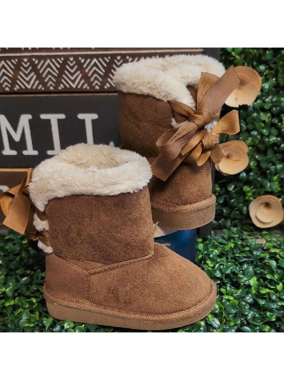 Hot Tomato Double Bow Back Boot - Picture 1 of 10